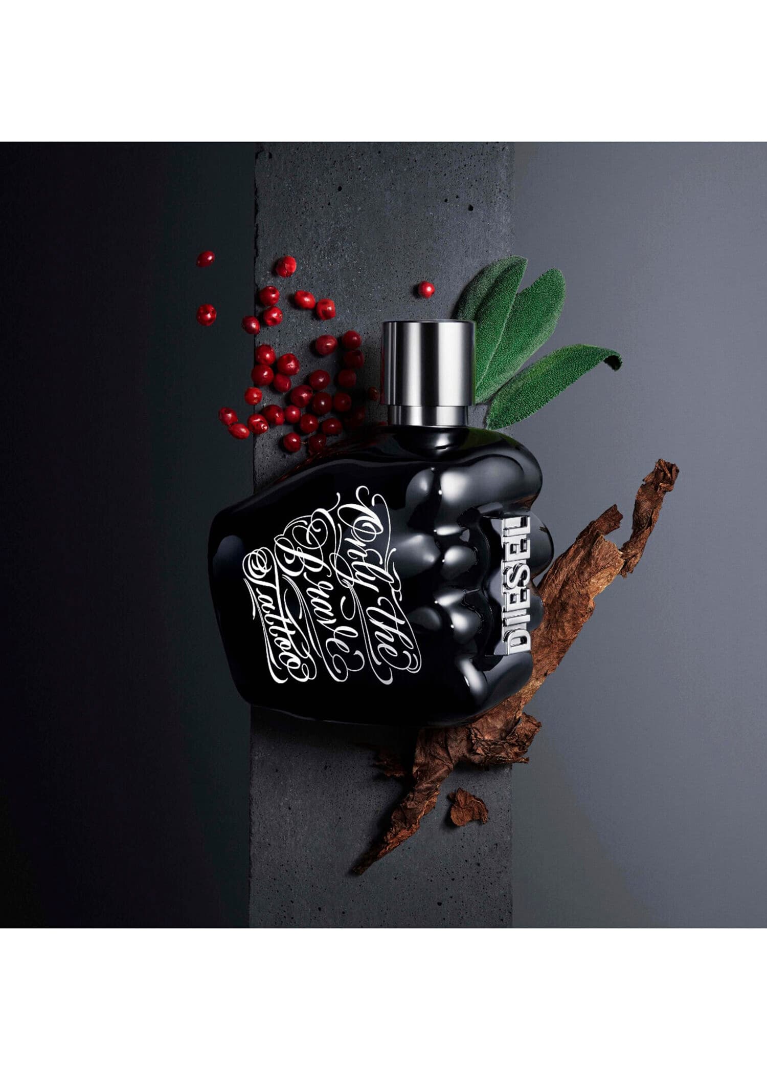 Diesel Only The Brave Tattoo Edt 125ml Erkek Tester Parfüm görsel 2, 2/5
